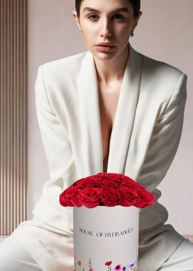 30 Luxury Red Roses Flowers Box Elegant Fresh Flowers Gift Dubai Delivery