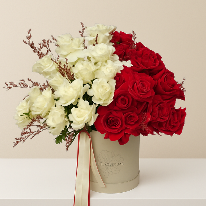 BONNIE Box Flowers – Elegant White Rose Gift Flower Box | Delivery in Dubai