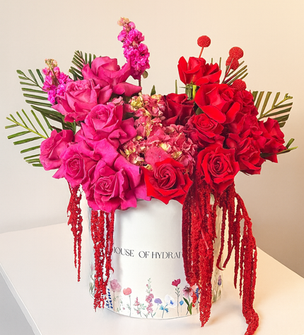 Large Head Pink Red Roses Summer Fruit Box | Send The Flowers