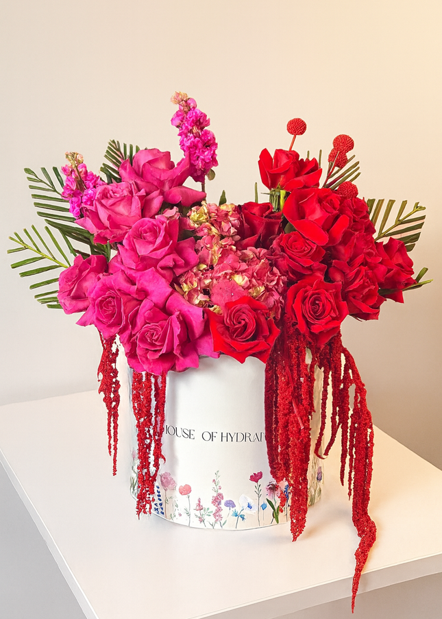 Large Head Pink Red Roses Summer Fruit Box | Send The Flowers