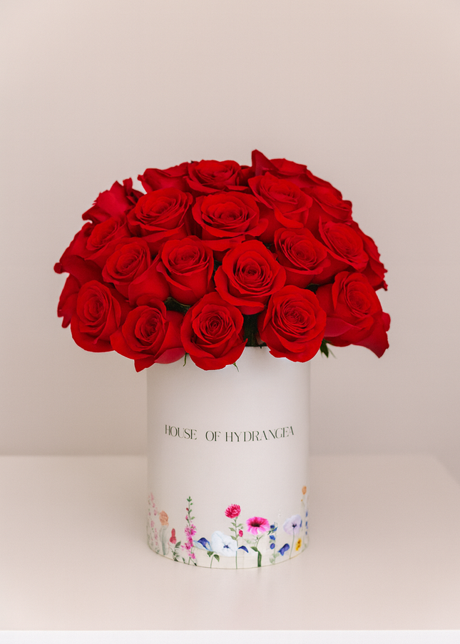 30 Luxury Red Roses Flowers Box Elegant Fresh Flowers Gift Dubai Delivery