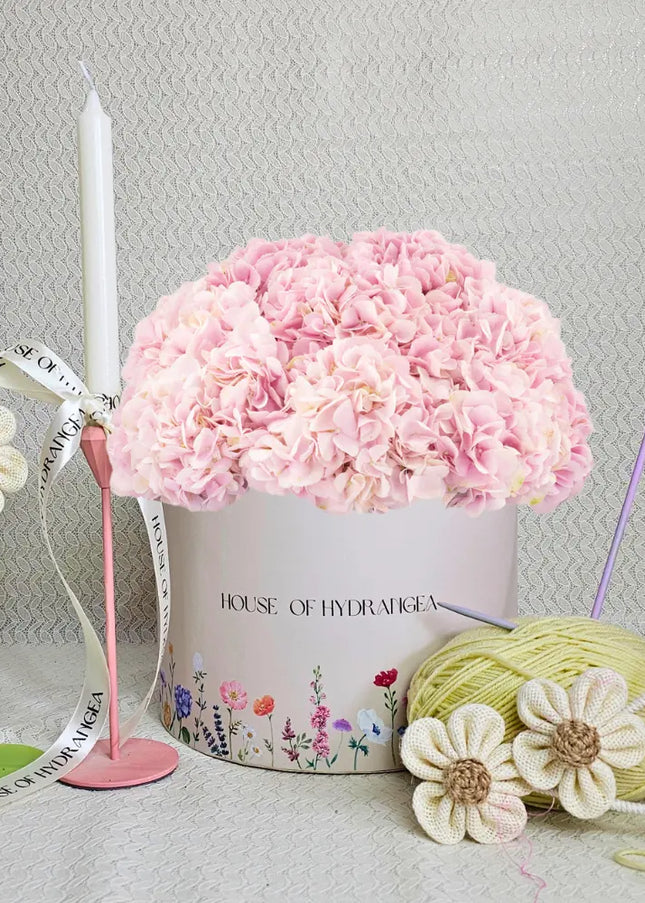 Luxury Blossom Flowers Box –  Bloom Gift Box Elegant Style  Dubai Flowers AE