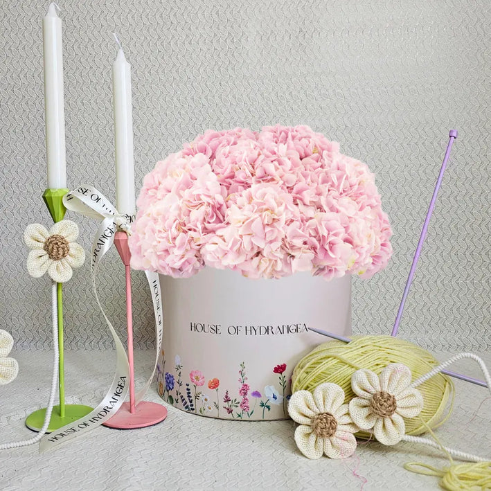 Luxury Blossom Flowers Box –  Bloom Gift Box Elegant Style  Dubai Flowers AE