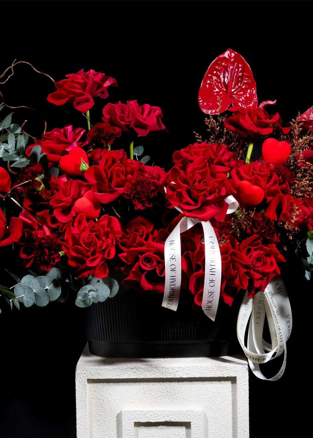 passion premium roses vase arrangement send roses same day delivery-dubai