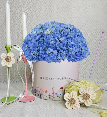 Premium Grade Bule Flowers Waterfall Hat Box Hydrangea, Handpicked As Gift Dubai