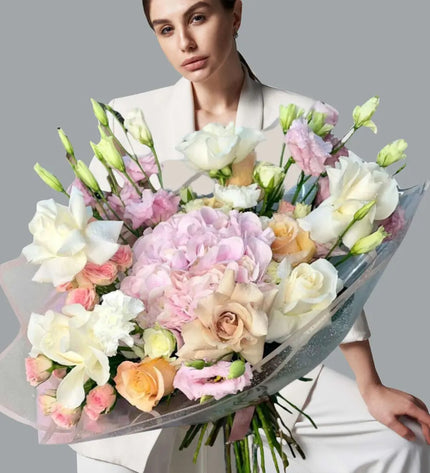Sabrina White & Peach Roses Flowers Delphinium Cheap Flowers Delivery Dubai